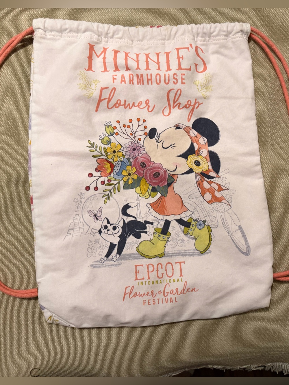 Disney Minnie Floral Drawstring Backpack in Light Pink and Coral